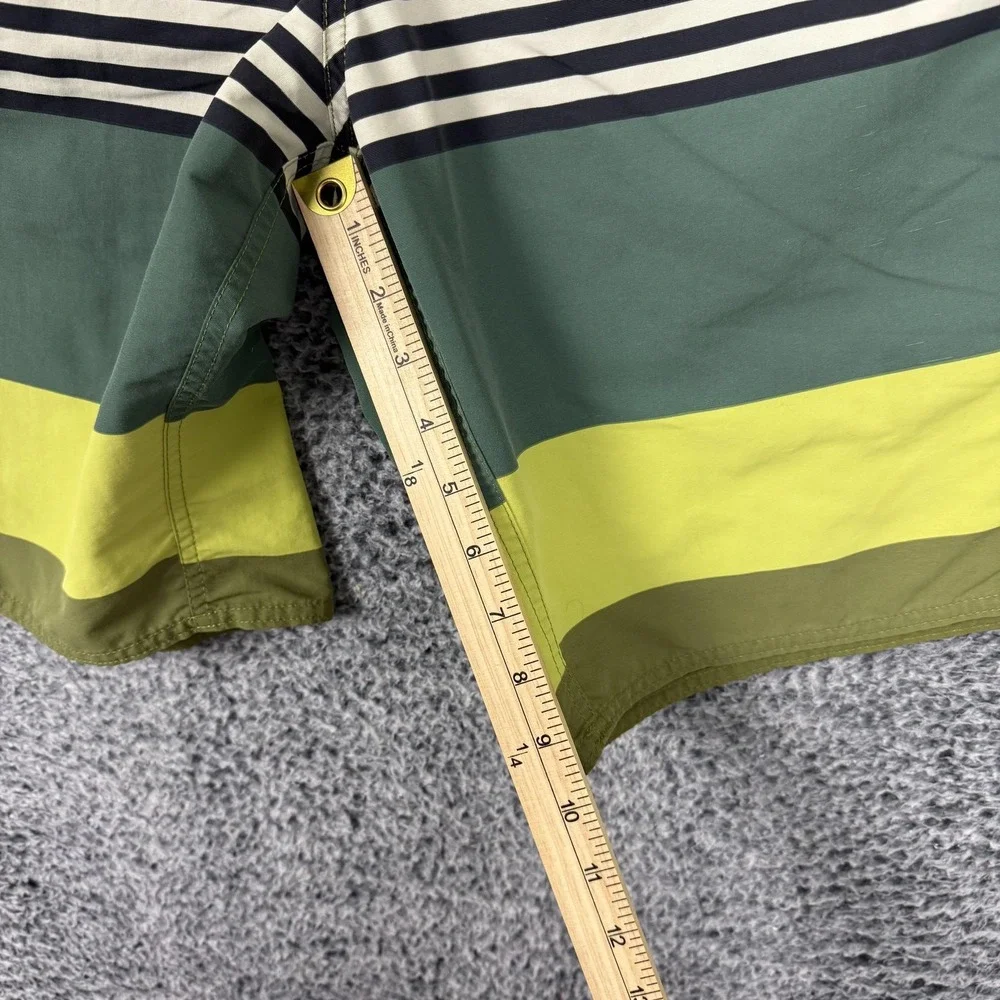 Patagonia Board Shorts Mens 36 Green Stripe Surf Swim Drawstring Zip Pocket